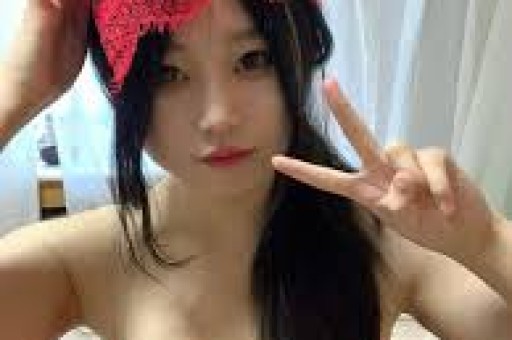225万血亏宋丹丹“背锅”一场直播翻车撕开了星二代的遮羞布